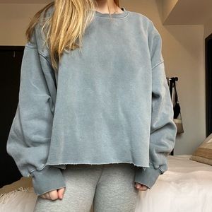 Aritzia TNA sweatshirt